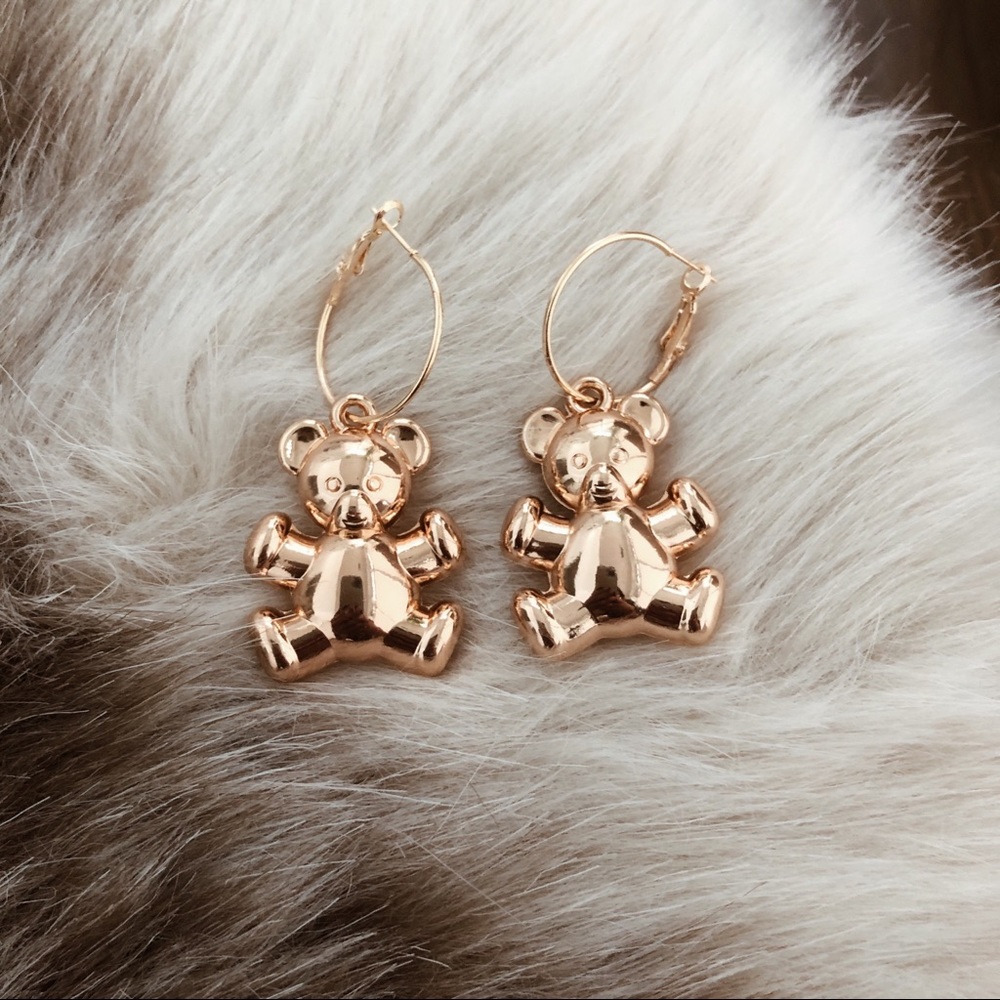 Gold Teddy bear earrings 🧸